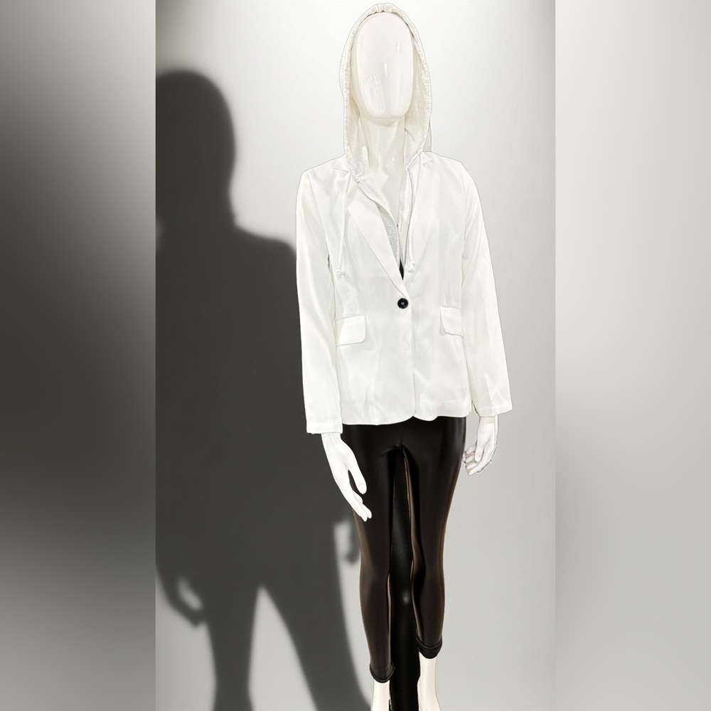 New w/out Tags- Six/fifty- Elegant White Hooded Blazer - Picture 3 of 4
